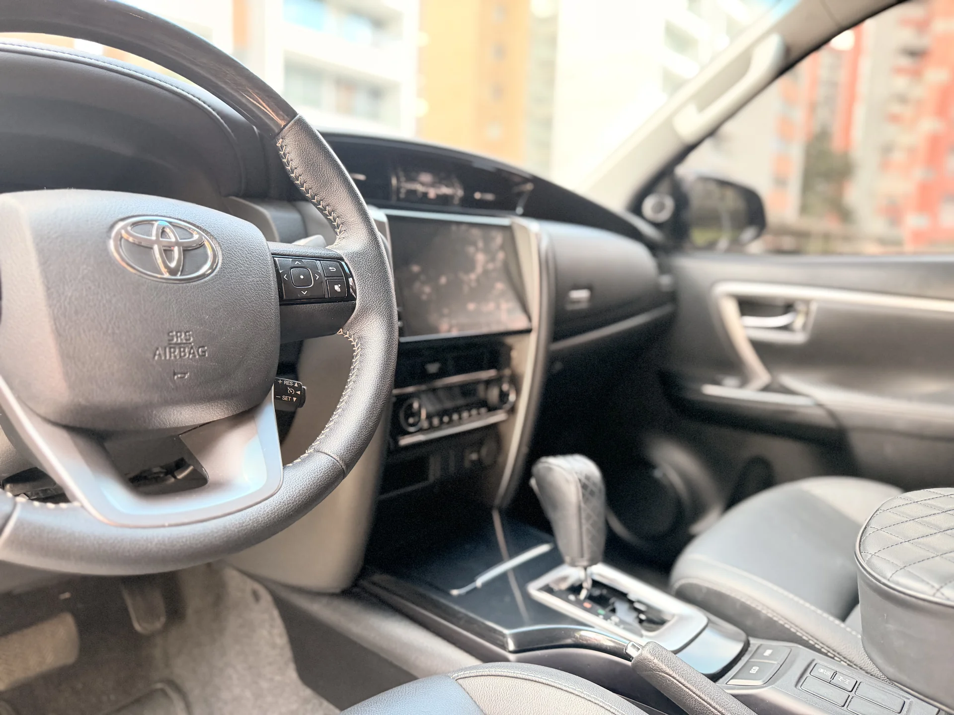 Toyota Fortuner Diésel Blanca 2024 foto 4