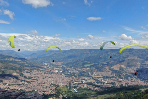 Turismo de aventura en Medellín rafting, parapente y más